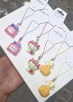  آویز گوشی آویز موبایل آویز جاکلیدی توضیحات آویز خودرو آویز ماشین آویز آینه خودرو سفارش این محصول فقط توسط ادمین داخل ایتا ثبت میشود LINK  لینک ارتباط با ادمین  👉🆔 آویز کیف اویز گوشی اویز موبایل خرازی ارامیس