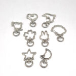 قفل جاکلیدی فانتزی حلقه جاکلیدی فانتزی جنس فلز اندازه ... رنگبندی : نقره ای طرح :دلفین - قلبی - ستاره - ماه - خرگوش - کیتی - صدف - گل - کانال محصولات جدید پیام رسان ایتا https://eitaa.com/kharraziaramis کانال محصولات جدید پیام رسان روبیکا https://Rubika.ir/kharraziaramis مشاهده کدرهگیری پیام رسان ایتا https://eitaa.com/postkharraziaramis مشاهده کدرهگیری پیام رسان روبیکا https://Rubika.ir/postkharraziaramis کانال واتساپ https://whatsapp.com/channel/0029Vb6G4LDA89MaeB17xp18 پیج اینستاگرام https://instagram.com/kharraziaramis شماره واتساپ و پاسخگویی ( ساعات کاری 9 تا 13 – 17 تا 21 ) 09100772050 خرازی ارامیس خرازی قم خرازی زیورالات خرازی بازار تهران خرازی بازار بزرگ خرازی مروی خرازی مشهد خرازی شیراز خرازی اصفهان مدبر قفل جاکلیدی قفل موبایل قفل اویز موبایل قفل کیف مدبر کیف قفل رنگی مدبر رنگی مدبر اویز موبایل مدبر جاکلیدی قفل جاکلیدی فانتزی حلقه جا کلیدی فانتزی