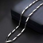 گردنبند مردانه کبریتی استیل 55سانت رنگ ثابت ✨ معرفی گردنبند مردانه کبریتی استیل گردنبند مردانه کبریتی استیل یکی از مدل‌های ساده، شیک و کاربردی برای استفاده روزمره است. طراحی زنجیر کبریتی این گردنبند، ظاهری جذاب و مردانه ایجاد کرده و به‌راحتی با استایل‌های مختلف قابل استفاده است. این گردنبند با طول 55 سانتی‌متر عرضه می‌شود و در رنگ‌بندی متنوع نقره‌ای، طلایی، طلایی نقره‌ای و مشکی موجود است تا بتوانید رنگ مورد علاقه خود را انتخاب کنید. ✨ زنجیر، قفل، حلقه و اتصالات این محصول از استیل رنگ ثابت ساخته شده‌اند و گزینه‌ای مناسب برای علاقه‌مندان به گردنبندهای ساده و مردانه محسوب می‌شود. ⭐ ویژگی‌های محصول ✅ طراحی ساده و جذاب مدل کبریتی ✅ مناسب برای استایل مردانه ✅ طول زنجیر 55 سانتی‌متر ✅ جنس زنجیر استیل ✅ رنگ ثابت ✅ قفل، حلقه و اتصالات استیل ✅ دارای رنگ‌بندی متنوع ✅ مناسب برای استفاده روزمره و هدیه 🎨 رنگ‌بندی محصول این گردنبند در رنگ‌های زیر عرضه می‌شود: ⚪ نقره‌ای 🟡 طلایی ⚫ مشکی 🟡⚪ طلایی نقره‌ای 📌 مشخصات فنی نام محصول: گردنبند مردانه کبریتی مدل زنجیر: کبریتی طول گردنبند: 55 سانتی‌متر جنس زنجیر: استیل نوع رنگ: رنگ ثابت جنس قفل: استیل جنس حلقه و اتصالات: استیل رنگ‌بندی: نقره‌ای، طلایی، طلایی نقره‌ای و مشکی مناسب برای: آقایان و علاقه‌مندان به استایل ساده و اسپرت 💡 چرا گردنبند کبریتی استیل را انتخاب کنیم؟ اگر به دنبال یک گردنبند مردانه ساده و شیک هستید که بتوانید آن را با لباس‌های مختلف ست کنید، گردنبند مدل کبریتی انتخاب مناسبی است. طول 55 سانتی‌متری این زنجیر، طراحی ساده و رنگ‌بندی متنوع آن باعث شده این محصول برای استفاده روزمره، استایل اسپرت و حتی هدیه دادن گزینه‌ای جذاب باشد. 🎁 مناسب برای هدیه این گردنبند می‌تواند یک هدیه کاربردی و جذاب برای مناسبت‌های مختلف باشد: 🎂 هدیه تولد 🎁 هدیه برای دوستان 💕 هدیه مناسبتی 🖤 هدیه برای آقایان و نوجوانان 🛍️ خرید از خرازی آرامیس در خرازی آرامیس می‌توانید انواع گردنبند استیل، زنجیر گردنبند، دستبند، گوشواره، بدلیجات و اکسسوری‌های زنانه و مردانه را تهیه کنید. برای مشاهده جدیدترین محصولات و اطلاع از موجودی، عضو کانال ایتای خرازی آرامیس شوید: 📢 کانال محصولات جدید: https://eitaa.com/kharraziaramis 🔍 کلمات کلیدی گردنبند مردانه کبریتی، گردنبند کبریتی مردانه، زنجیر کبریتی مردانه، گردنبند استیل مردانه، زنجیر استیل مردانه، گردنبند مردانه استیل رنگ ثابت، گردنبند کبریتی استیل، زنجیر کبریتی استیل، گردنبند مردانه 55 سانت، زنجیر گردنبند 55 سانت، گردنبند نقره ای مردانه، گردنبند طلایی مردانه، گردنبند مشکی مردانه، گردنبند طلایی نقره ای، زنجیر مردانه ساده، گردنبند مردانه ساده، گردنبند اسپرت مردانه، زنجیر استیل رنگ ثابت، اکسسوری مردانه، بدلیجات مردانه، خرید گردنبند مردانه، قیمت گردنبند استیل مردانه، خرازی آرامیس، خرازی ارامیس، خرازی آنلاین، خرازی اینترنتی، خرازی قم، خرازی بدلیجات، لوازم زیورآلات، اکسسوری آنلاین، خرازی عمده آرامیس.