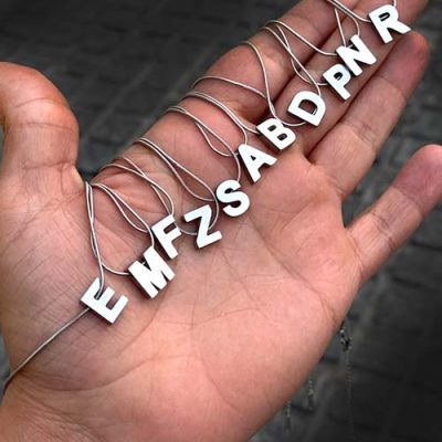  گردنبند حروف برجسته سه بعدی رنگ ثابت نقره ای  گردنبند حروف برجسته سه بعدی حروف لاتین استیل رنگ ثابت ✨ معرفی گردنبند حروف برجسته سه بعدی گردنبند حروف برجسته سه بعدی یک انتخاب جذاب و خاص برای افرادی است که به زیورآلات شخصی‌سازی‌شده علاقه دارند. این حروف با طراحی برجسته و سه‌بعدی، جلوه‌ای زیبا و متفاوت داشته و می‌توانند برای ساخت گردنبند با حرف اول اسم یا ترکیب حروف دلخواه استفاده شوند. این محصول شامل حروف لاتین و انگلیسی بوده و به دلیل طراحی ساده و شیک، برای ساخت انواع گردنبندهای زنانه، دخترانه و شخصی مناسب است. ✨ حروف استیل رنگ ثابت بوده و می‌توانید آن‌ها را با زنجیر دیپلمات یا زنجیر ماری نخی استفاده کنید و گردنبند مورد علاقه خود را بسازید. ⭐ ویژگی‌های محصول ✅ طراحی برجسته و سه‌بعدی ✅ شامل حروف لاتین و انگلیسی ✅ مناسب برای ساخت گردنبند شخصی‌سازی‌شده ✅ جنس استیل با رنگ ثابت ✅ قابل استفاده با زنجیر دیپلمات ✅ قابل استفاده با زنجیر ماری نخی ✅ حلقه و اتصالات از جنس استیل رنگ ثابت ✅ مناسب برای استفاده روزمره ✅ انتخابی زیبا برای هدیه دادن 🔤 کاربرد گردنبند حروف لاتین با استفاده از این حروف می‌توانید گردنبندهای مختلفی طراحی کنید: 💕 گردنبند با حرف اول اسم 🔤 گردنبند حروف انگلیسی ✨ گردنبند شخصی‌سازی‌شده 👭 گردنبند ست دوستان ❤️ گردنبند زوجی و عاشقانه 🎁 هدیه‌ای خاص و شخصی 📌 مشخصات فنی نام محصول: گردنبند حروف برجسته مدل: سه‌بعدی نوع حروف: لاتین / انگلیسی جنس حروف: استیل نوع رنگ: رنگ ثابت نوع زنجیر قابل استفاده: زنجیر دیپلمات و زنجیر ماری نخی جنس حلقه و اتصالات: استیل رنگ ثابت کاربرد: ساخت گردنبند و زیورآلات شخصی‌سازی‌شده 💡 چرا گردنبند حروف سه بعدی را انتخاب کنیم؟ زیورآلاتی که با حروف اسم طراحی می‌شوند، همیشه جذابیت خاصی دارند. گردنبند حروف برجسته سه بعدی به شما این امکان را می‌دهد که گردنبندی شخصی و متفاوت با حرف اول اسم خود یا فرد مورد علاقه‌تان داشته باشید. طراحی برجسته، ظاهر مدرن و امکان استفاده با زنجیرهای مختلف، این محصول را به گزینه‌ای مناسب برای ساخت یک گردنبند خاص و شخصی تبدیل کرده است. 🎁 هدیه‌ای خاص و شخصی گردنبند حروف یکی از بهترین انتخاب‌ها برای هدیه دادن است؛ زیرا می‌توانید حرف اول اسم شخص مورد نظر را انتخاب کنید. 🎂 هدیه تولد 💕 هدیه عاشقانه 👭 هدیه برای دوست صمیمی 🎁 هدیه مناسبتی 💝 هدیه‌ای شخصی و متفاوت 🛍️ خرید از خرازی آرامیس در خرازی آرامیس می‌توانید انواع گردنبند حروف، حروف لاتین، زنجیر استیل، زنجیر دیپلمات، لوازم ساخت زیورآلات و اکسسوری را تهیه کنید. برای مشاهده محصولات جدید، اطلاع از موجودی کالاها و مشاهده کد رهگیری مرسوله‌های ارسالی، عضو کانال‌های خرازی آرامیس شوید: 📢 کانال محصولات جدید: https://eitaa.com/kharraziaramis 🔍 کلمات کلیدی گردنبند حروف برجسته، گردنبند حروف سه بعدی، گردنبند حروف 3 بعدی، گردنبند حروف لاتین، گردنبند حروف انگلیسی، گردنبند حروف استیل، گردنبند حروف استیل رنگ ثابت، پلاک حروف لاتین، پلاک حروف انگلیسی، حروف برجسته استیل، حروف سه بعدی استیل، گردنبند اسم، گردنبند حرف اول اسم، گردنبند شخصی سازی شده، گردنبند حروف دخترانه، گردنبند حروف زنانه، گردنبند حروف فانتزی، گردنبند حروف طلایی، گردنبند حروف نقره ای، زنجیر دیپلمات، زنجیر ماری نخی، گردنبند با زنجیر دیپلمات، لوازم ساخت گردنبند، لوازم ساخت زیورآلات، زیورآلات شخصی سازی شده، هدیه با حرف اول اسم، خرید گردنبند حروف، قیمت گردنبند حروف، خرازی آرامیس، خرازی ارامیس، خرازی آنلاین، خرازی اینترنتی، خرازی قم، خرازی بدلیجات، لوازم زیورآلات، اکسسوری آنلاین، خرازی عمده آرامیس.