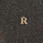 حروف استیل نقره ای لاتین R کد271