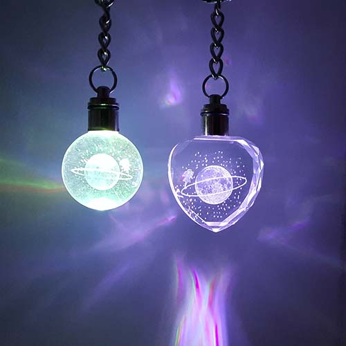 جاکلیدی کریستالی چراغدار دختر و زحل