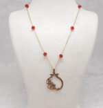 kharazi aramis accessory ovhcd hvhlds خرازی ارامیس خرازی انلاین گردنبند زنانه گردنبند دخترانه گردنبند مردانه گردنبند استیل گردنبند رنگ ثابت kharazi aramis accessory ovhcd hvhlds خرازی ارامیس خرازی انلاین گردنبند زنانه گردنبند دخترانه گردنبند مردانه گردنبند استیل گردنبند رنگ ثابت گردنبند استیل انار کد352 گردنبند بلند رو لباسی مشخصات محصول : زنجیر : جنس استیل  سایز : 0/3  رنگ طلایی ( رنگ ثابت بدون حساسیت ) قفل و حلقه ها استیل رنگ ثابت طول زنجیر 65 سانت جنس استیل رنگ ثابت بدون حساسیت مشخصات پلاک : جنس : استیل رنگ : طلایی ابعاد محصول پلاک گردنبندی : 3 * 3 سانت جنس استیل رنگ ثابت بدون حساسیت پلاک با سه آویز کریستالی طول هر زنجیر تقریبا 3 سانت خراری آنلاین آرامیس قم  کانال ایتا ( https://eitaa.com/kharraziaramis )برای عضویت و مشاهده محصولات و رهگیری کد مرسوله های ارسالی گردنبند استیل یلدایی گردنبند یلدایی استیل گردنبندیلدایی استیل گردنبنداستیل یلدایی گردنبندرنگ ثابت یلدایی گردنبند رنگ ثابت انار قرمز قلب گردنبند انار قرمز استیل نقره ای گردنبند استیل انار قرمز مستطیل قرمز طلایی گردنبند طلایی استیل گردنبند نقره ای استیل گردنبند زنانه انار گردنبند دخترانه انار گردنبند قشنگ گردنبند دخترونه انار گردنبند مناسب هدیه یلدا گردنبند خرازی آرامیس خرازی قم خرازی بدلیجات اکسسوری