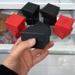 جعبه جواهرات انگشتری مشکی و قرمز