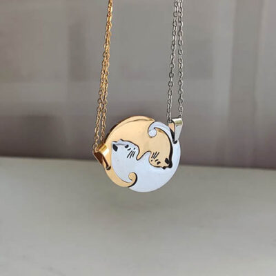 گردنبند استیل ست گربه کد160 مشخصات محصول : زنجیر  : جنس استیل سایز : 0/4 رنگ نقره ای و طلایی ( رنگ ثابت بدون حساسیت ) قفل و حلقه ها و اتصالات استیل رنگ ثابت طول زنجیر 45 سانت سایز0/4 جنس استیل رنگ ثابت بدون حساسیت خرجکار : پلاک ست طلایی و نقره ای ابعاد هر یک پلاک : پلاک طلایی : 2/6 * 2/6  سانت پلاک نقره ای : 2/6 * 2/6  سانت جنس استیل رنگ ثابت پیج اینستاگرام  https://instagram.com/kharraziarmis کانال محصولات جدید  https://eitaa.com/kharraziaramis مشاهده کدرهگیری  https://eitaa.com/postkharraziaramis کانال ایتا ( https://eitaa.com/kharraziaramis )برای عضویت و مشاهده محصولات و رهگیری کد مرسوله های ارسالی خرازی ارامیس خرازی قم خرازی زیورالات خرازی بازار تهران خرازی بازار بزرگ خرازی مروی خرازی مشهد خرازی شیراز خرازی اصفهان گردنبند گربه دوستی گردنبندگربه دختر و پسر گردنبندست گربه گردنبند گربه گردنبند ست گربه گردنبند پسردختری گردنبند پسر دختر گردنبند دختر پسر خرازی آرامیس خرازی قم خرازی بدلیجات اکسسوری ovhcd گردنبند کاپلی گربه گردنبند کاپلی دختر پسر گردنبند کاپلی ست گربه گردنبند ست گربه گردنبند دونفره گربه گردنبند استیل گربه گردنبند دونفره گربه