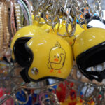 جاکلیدی طرح کلاه کاسکت مشخصات : ابعاد تقریبا قطر 4/5 سانت رنگ بندی : سفید مشکی نارنجی آبی سبز قرمز صورتی زرد دارای کش جلو کلاه جاکلیدی قفل دار کانال محصولات جدید پیام رسان ایتا https://eitaa.com/kharraziaramis کانال محصولات جدید پیام رسان روبیکا https://Rubika.ir/kharraziaramis مشاهده کدرهگیری پیام رسان ایتا https://eitaa.com/postkharraziaramis مشاهده کدرهگیری پیام رسان روبیکا https://Rubika.ir/postkharraziaramis کانال واتساپ https://whatsapp.com/channel/0029Vb6G4LDA89MaeB17xp18 پیج اینستاگرام https://instagram.com/kharraziaramis شماره واتساپ و پاسخگویی ( ساعات کاری 9 تا 13 – 17 تا 21 ) 09100772050 خرازی ارامیس خرازی قم خرازی زیورالات خرازی بازار تهران خرازی بازار بزرگ خرازی مروی خرازی مشهد خرازی شیراز خرازی اصفهان جاکلیدی کلاه کاسکت جاکلیدی کاسکت جاسوچی کلاه کاسکت اویز خوردو کلاکاسکت اویز کیف کلاه کاسکت اویز کلاه کاسکت