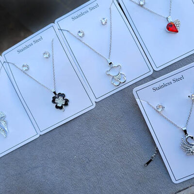 نیم ست دخترانه مدل سه قلب مشکی  مشخصات محصول : رنگ نقره ای مشخصات نیم ست گردنبند + گوشواره طول زنجیر : 45 سانت استیل رنگ ثابت پلاک گردنبندی : طول  سانت قلاب گوشواره میخی اتصالات استیل رنگ ثابت گوشواره تک نگین سفید کانال محصولات و کدرهگیری واتساپ https://whatsapp.com/channel/0029Vb6G4LDA89MaeB17xp18 کانال محصولات جدید پیام رسان ایتا https://eitaa.com/kharraziaramis مشاهده کدرهگیری پیام رسان ایتا https://eitaa.com/postkharraziaramis پیج اینستاگرام https://instagram.com/kharraziaramis شماره واتساپ و پاسخگویی ( ساعات کاری  9 تا 14 ) 09100772050 خرازی ارامیس خرازی قم خرازی زیورالات خرازی بازار تهران خرازی بازار بزرگ خرازی مروی خرازی مشهد خرازی شیراز خرازی اصفهان نیم ست استیل گوشواره و گردنبند استیل گوشواره استیل گردنبند استیل نیم ست رنگ ثابت نیم ست طلایی استیل نیم ست زنانه نیم ست دخترانه نیم ست استیل زنانه نیم ست استیل دخترانه گردنبند زنانه گردنبند دخترانه خرازی ارامیس