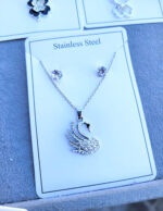 نیم ست دخترانه مدل سه قلب مشکی  مشخصات محصول : رنگ نقره ای مشخصات نیم ست گردنبند + گوشواره طول زنجیر : 45 سانت استیل رنگ ثابت پلاک گردنبندی : طول  سانت قلاب گوشواره میخی اتصالات استیل رنگ ثابت گوشواره تک نگین سفید کانال محصولات و کدرهگیری واتساپ https://whatsapp.com/channel/0029Vb6G4LDA89MaeB17xp18 کانال محصولات جدید پیام رسان ایتا https://eitaa.com/kharraziaramis مشاهده کدرهگیری پیام رسان ایتا https://eitaa.com/postkharraziaramis پیج اینستاگرام https://instagram.com/kharraziaramis شماره واتساپ و پاسخگویی ( ساعات کاری  9 تا 14 ) 09100772050 خرازی ارامیس خرازی قم خرازی زیورالات خرازی بازار تهران خرازی بازار بزرگ خرازی مروی خرازی مشهد خرازی شیراز خرازی اصفهان نیم ست استیل گوشواره و گردنبند استیل گوشواره استیل گردنبند استیل نیم ست رنگ ثابت نیم ست طلایی استیل نیم ست زنانه نیم ست دخترانه نیم ست استیل زنانه نیم ست استیل دخترانه گردنبند زنانه گردنبند دخترانه خرازی ارامیس