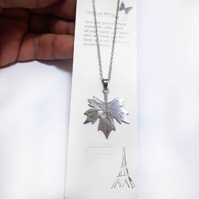 گردنبند برگ پاییزی استیل دخترانه کد273 مشخصات محصول : زنجیر : جنس استیل سایز : 0/4 رنگ طلایی ( رنگ ثابت بدون حساسیت ) قفل و حلقه ها استیل رنگ ثابت طلایی طول زنجیر 45 سانت جنس استیل رنگ ثابت بدون حساسیت ساخت ابعاد پلاک طلایی : 1/7 * 2 سانت ابعاد پلاک نقره ای : جنس استیل رنگ ثابت بدون حساسیت پیج اینستاگرام  https://instagram.com/kharraziarmis کانال محصولات جدید  https://eitaa.com/kharraziaramis مشاهده کدرهگیری  https://eitaa.com/postkharraziaramis کانال ایتا ( https://eitaa.com/kharraziaramis )برای عضویت و مشاهده محصولات و رهگیری کد مرسوله های ارسالی خرازی ارامیس خرازی قم خرازی زیورالات خرازی بازار تهران خرازی بازار بزرگ خرازی مروی خرازی مشهد خرازی شیراز خرازی اصفهان گردنبند برگ پاییزی گردنبندبرگ پاییزی گردنبند برگ پاییزی گردنبندبرگ پاییزی استیل گردنبند دخترانه برگ پاییزی رنگ ثابت گردنبند ست برگ پاییزی گردنبند استیل برگ پاییزی گردنبند زنانه برگ پاییزی گردنبند دحترانه برگ پاییزی گردنبند استیل دخترانه برگ پاییزی گردنبند دخترانه استیل برگ پاییزی گردنبند رنگ ثابت برگ پاییزی گردنبند رتگ ثابت برگ پاییزی گردنبند زنانه برگ پاییزی گردنبند 