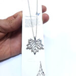 گردنبند برگ پاییزی استیل دخترانه کد194 مشخصات محصول : زنجیر : جنس استیل سایز : 0/4 رنگ طلایی ( رنگ ثابت بدون حساسیت ) قفل و حلقه ها استیل رنگ ثابت طلایی طول زنجیر 45 سانت جنس استیل رنگ ثابت بدون حساسیت ساخت ابعاد پلاک نقره ای : جنس استیل رنگ ثابت بدون حساسیت پیج اینستاگرام  https://instagram.com/kharraziarmis کانال محصولات جدید  https://eitaa.com/kharraziaramis مشاهده کدرهگیری  https://eitaa.com/postkharraziaramis کانال ایتا ( https://eitaa.com/kharraziaramis )برای عضویت و مشاهده محصولات و رهگیری کد مرسوله های ارسالی خرازی ارامیس خرازی قم خرازی زیورالات خرازی بازار تهران خرازی بازار بزرگ خرازی مروی خرازی مشهد خرازی شیراز خرازی اصفهان گردنبند برگ پاییزی گردنبندبرگ پاییزی گردنبند برگ پاییزی گردنبندبرگ پاییزی استیل گردنبند دخترانه برگ پاییزی رنگ ثابت گردنبند ست برگ پاییزی گردنبند استیل برگ پاییزی گردنبند زنانه برگ پاییزی گردنبند دحترانه برگ پاییزی گردنبند استیل دخترانه برگ پاییزی گردنبند دخترانه استیل برگ پاییزی گردنبند رنگ ثابت برگ پاییزی گردنبند رتگ ثابت برگ پاییزی گردنبند زنانه برگ پاییزی گردنبند 