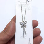 گردنبند پروانه سوارسکی کد245 مشخصات محصول : زنجیر : جنس استیل سایز : 0/4 رنگ نقره ای ( رنگ ثابت بدون حساسیت ) قفل و حلقه ها استیل رنگ ثابت نقره ای طول زنجیر 45 سانت جنس استیل رنگ ثابت بدون حساسیت ساخت قد محصول قاب : 3* 2 سانت جنس سوارسکی کانال محصولات جدید پیام رسان ایتا https://eitaa.com/kharraziaramis کانال محصولات جدید پیام رسان روبیکا https://Rubika.ir/kharraziaramis مشاهده کدرهگیری پیام رسان ایتا https://eitaa.com/postkharraziaramis مشاهده کدرهگیری پیام رسان روبیکا https://Rubika.ir/postkharraziaramis کانال واتساپ https://whatsapp.com/channel/0029Vb6G4LDA89MaeB17xp18 پیج اینستاگرام https://instagram.com/kharraziaramis شماره واتساپ و پاسخگویی ( ساعات کاری 9 تا 13 – 17 تا 21 ) 09100772050 خرازی ارامیس خرازی قم خرازی زیورالات خرازی بازار تهران خرازی بازار بزرگ خرازی مروی خرازی مشهد خرازی شیراز خرازی اصفهان گردنبند پروانه گردنبندپروانه گردنبند پروانه گردنبندپروانه استیل گردنبند دخترانه پروانه رنگ ثابت گردنبند ست پروانه گردنبند استیل پروانه گردنبند زنانه پروانه گردنبند دحترانه پروانه گردنبند استیل دخترانه پروانه گردنبند دخترانه استیل پروانه گردنبند رنگ ثابت پروانه گردنبند رتگ ثابت پروانه گردنبند زنانه پروانه گردنبند 