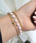 ست دستبند گردنبند سه لاین مروارید استیل مشخصات  : دستبند سه لاین استیل رنگ ثابت لاین اول زنجیر خلخال طلایی طول 16 سانت لاین دوم زنجیر مروارید سفید فاصله مهره یک سانت طول زنجیر 16 سانت لاین سوم کارتیر تراش طلایی طول زنجیر 16 سانت طول زنجیر سایز رنگ طلایی طلایی 5 سانت قفل و اتصالات استیل رنگ ثابت گردنبند سه لاین استیل رنگ ثابت لاین اول زنجیر مروارید سفید فاصله مهره یک سانت طول زنجیر 42 سانت لاین دوم  زنجیر خلخال طلایی طول 46 سانت لاین سوم کارتیر تراش طلایی طول زنجیر 53 سانت قفل و اتصالات استیل رنگ ثابت کانال محصولات و کدرهگیری واتساپ https://whatsapp.com/channel/0029Vb6G4LDA89MaeB17xp18 کانال محصولات جدید پیام رسان ایتا https://eitaa.com/kharraziaramis مشاهده کدرهگیری پیام رسان ایتا https://eitaa.com/postkharraziaramis پیج اینستاگرام https://instagram.com/kharraziaramis شماره واتساپ و پاسخگویی ( ساعات کاری  9 تا 14 ) 09100772050 دستبند استیل ون کلیف دستبند زنانه استیل ونکلیف دستبند ونکلیف استیل دستبند زنانه استیل ون کلیف دستبند رنگ ثابت ونکلیف دستبند رنگ ثایت ونکلیف دستبند دخترانه ونکلیف دستبند زنانه ونکلیف دستبند و گردنبند استیل دستبند زنانه گردنبند زنانه گردنبند سه لاین زنانه دستبند سه لاین زنانه خرازی آرامیس گردنبند استیل ون کلیف گردنبند زنانه استیل ونکلیف گردنبند ونکلیف استیل گردنبند زنانه استیل ون کلیف گردنبند رنگ ثابت ونکلیف گردنبند رنگ ثایت ونکلیف گردنبند دخترانه ونکلیف گردنبند زنانه ونکلیف گردنبند و گردنبند استیل گردنبند زنانه گردنبند زنانه گردنبند سه لاین زنانه دستبند سه لاین زنانه