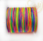 نخ براق درجه یک رول کامل و دندلیون نخ براق مجکم بدون کش آمدن فروش بصورت رول 100 متری نخ های براق با کیفیت عالی مناسب برای بساخت دستبند، گردنبند، تسبیح ، بند عینک، ... بکار میرود و نخی عالی برای بافت های دستبندی محکم و مقام  در برابر فرسایش و پارگی در طیف رنگی بالا نخ دندلیون