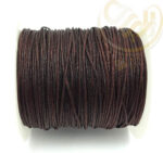 نخ براق درجه یک رول کامل و دندلیون نخ براق مجکم بدون کش آمدن فروش بصورت رول 100 متری نخ های براق با کیفیت عالی مناسب برای بساخت دستبند، گردنبند، تسبیح ، بند عینک، ... بکار میرود و نخی عالی برای بافت های دستبندی محکم و مقام  در برابر فرسایش و پارگی در طیف رنگی بالا نخ دندلیون