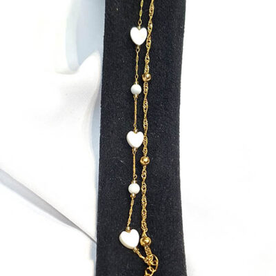 دستبند دولاین قلب سنگی مرواریدی بازنجیر خلخال مشخصات : زنجیر ونکلیف سنگی 15 سانت زنجیر خلخال 15/2 سانت زنجیر سایز 4 سانت آویز قلب انتهای دستبند + قفل + حلقه اتصال دستبند کاملا استیل آبکاری طلایی رنگ ثابت بدون حساسیت کانال محصولات و کدرهگیری واتساپ https://whatsapp.com/channel/0029Vb6G4LDA89MaeB17xp18 کانال محصولات جدید پیام رسان ایتا https://eitaa.com/kharraziaramis شماره واتساپ و پاسخگویی ( ساعات کاری  9 تا 14 ) 09100772050 دستبند دو لاین استیل دستبند دوتایی استیل دستبند دخترانه دولاین دستبند زنانه دولاین دستبند استیل دستبند استیل ونکلیف دستبند ون کلیف دستبند دخترانه ونکلیف دستبند زنانه ونکلیف دولاین خرازی آرامیس