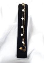 دستبند دولاین طرح ونکلیف بازنجیر خلخال مشخصات : زنجیر ونکلیف سنگی 15 سانت زنجیر خلخال 15/2 سانت زنجیر سایز 4 سانت آویز قلب انتهای دستبند + قفل + حلقه اتصال دستبند کاملا استیل آبکاری طلایی رنگ ثابت بدون حساسیت کانال محصولات و کدرهگیری واتساپ https://whatsapp.com/channel/0029Vb6G4LDA89MaeB17xp18 کانال محصولات جدید پیام رسان ایتا https://eitaa.com/kharraziaramis شماره واتساپ و پاسخگویی ( ساعات کاری  9 تا 14 ) 09100772050 دستبند دو لاین استیل دستبند دوتایی استیل دستبند دخترانه دولاین دستبند زنانه دولاین دستبند استیل دستبند استیل ونکلیف دستبند ون کلیف دستبند دخترانه ونکلیف دستبند زنانه ونکلیف دولاین خرازی آرامیس