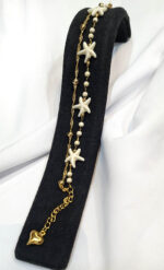 دستبند دولاین طرح ونکلیف بازنجیر خلخال مشخصات : زنجیر ونکلیف سنگی 15 سانت زنجیر خلخال 15/2 سانت زنجیر سایز 4 سانت آویز قلب انتهای دستبند + قفل + حلقه اتصال دستبند کاملا استیل آبکاری طلایی رنگ ثابت بدون حساسیت کانال محصولات و کدرهگیری واتساپ https://whatsapp.com/channel/0029Vb6G4LDA89MaeB17xp18 کانال محصولات جدید پیام رسان ایتا https://eitaa.com/kharraziaramis شماره واتساپ و پاسخگویی ( ساعات کاری  9 تا 14 ) 09100772050 دستبند دو لاین استیل دستبند دوتایی استیل دستبند دخترانه دولاین دستبند زنانه دولاین دستبند استیل دستبند استیل ونکلیف دستبند ون کلیف دستبند دخترانه ونکلیف دستبند زنانه ونکلیف دولاین خرازی آرامیس