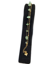 دستبند دولاین سنگ طبیعی بازنجیر خلخال مشخصات : زنجیر ونکلیف سنگی 15 سانت زنجیر خلخال 15/2 سانت زنجیر سایز 4 سانت آویز قلب انتهای دستبند + قفل + حلقه اتصال دستبند کاملا استیل آبکاری طلایی رنگ ثابت بدون حساسیت کانال محصولات و کدرهگیری واتساپ https://whatsapp.com/channel/0029Vb6G4LDA89MaeB17xp18 کانال محصولات جدید پیام رسان ایتا https://eitaa.com/kharraziaramis شماره واتساپ و پاسخگویی ( ساعات کاری  9 تا 14 ) 09100772050 دستبند دو لاین استیل دستبند دوتایی استیل دستبند دخترانه دولاین دستبند زنانه دولاین دستبند استیل دستبند استیل ونکلیف دستبند ون کلیف دستبند دخترانه ونکلیف دستبند زنانه ونکلیف دولاین خرازی آرامیس