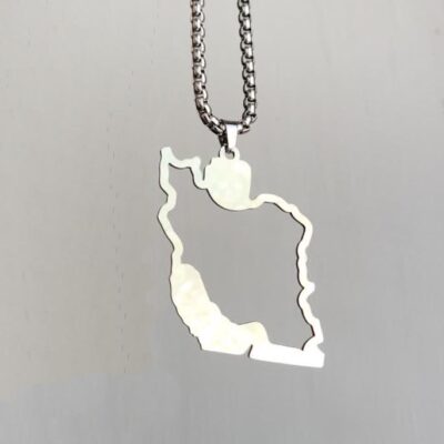 گردنبند ایران استیل نقره ی ایران کد2 مشخصات محصول : زنجیر : جنس استیل سایز : 0/4 رنگ نقره ای ( رنگ ثابت بدون حساسیت ) قفل و حلقه ها استیل رنگ ثابت نقره ای طول زنجیر 45 سانت جنس استیل رنگ ثابت بدون حساسیت ساخت ایران قد محصول قاب : 1/8 * 3 سانت جنس استیل رنگ ثابت رنگ ثابت بدون حساسیت پیج اینستاگرام  https://instagram.com/kharraziarmis کانال محصولات جدید  https://eitaa.com/kharraziaramis مشاهده کدرهگیری  https://eitaa.com/postkharraziaramis کانال ایتا ( https://eitaa.com/kharraziaramis )برای عضویت و مشاهده محصولات و رهگیری کد مرسوله های ارسالی خرازی ارامیس خرازی قم خرازی زیورالات خرازی بازار تهران خرازی بازار بزرگ خرازی مروی خرازی مشهد خرازی شیراز خرازی اصفهان پلاک ایران گردنبند ایران پلاک ست ایران پلاک استیل ایران گردنبندایران گردنبند استیل ایران گردنبند ست استیل ایران خرازی ارامیس