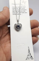 گردنبند به صد زبان دوستت دارم قلب کد329 مشخصات محصول : ابعاد کامل محصول :  باحلقه گردنبندی زنجیر استیل رنگ ثابت بدون حساسیت سایز 45 سانت با زنجیر تنظیم با نگین به صد زبان دوستت دارم کانال محصولات جدید پیام رسان ایتا https://eitaa.com/kharraziaramis مشاهده کدرهگیری پیام رسان ایتا https://eitaa.com/postkharraziaramis کانال واتساپ https://whatsapp.com/channel/0029Vb6G4LDA89MaeB17xp18 شماره واتساپ و پاسخگویی ( ساعات کاری 9 تا 13 – 17 تا 21 ) 09100772050 گردنبند صدزبان گردنبند صد زبان دوست دارم گردنبند به صدزبان دوستت دارم گردنبند استیل به صد زبان گردنبند رنگ ثابت به صد زبان I love you in a hundred languages CustoMyLove™ I Love you in 100 Languages Necklace Images may be