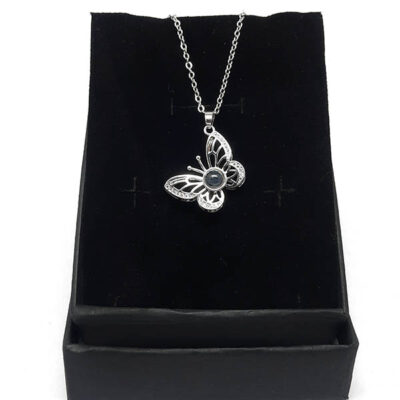 گردنبند به صد زبان دوستت دارم پروانه کد328 مشخصات محصول : ابعاد کامل محصول :  باحلقه گردنبندی زنجیر استیل رنگ ثابت بدون حساسیت سایز 45 سانت با زنجیر تنظیم با نگین به صد زبان دوستت دارم کانال محصولات جدید پیام رسان ایتا https://eitaa.com/kharraziaramis مشاهده کدرهگیری پیام رسان ایتا https://eitaa.com/postkharraziaramis کانال واتساپ https://whatsapp.com/channel/0029Vb6G4LDA89MaeB17xp18 شماره واتساپ و پاسخگویی ( ساعات کاری 9 تا 13 – 17 تا 21 ) 09100772050 گردنبند صدزبان گردنبند صد زبان دوست دارم گردنبند به صدزبان دوستت دارم گردنبند استیل به صد زبان گردنبند رنگ ثابت به صد زبان I love you in a hundred languages CustoMyLove™ I Love you in 100 Languages Necklace Images may be