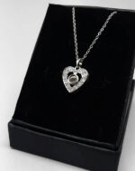 گردنبند به صد زبان دوستت دارم قلب کد327 مشخصات محصول : ابعاد کامل محصول :  باحلقه گردنبندی زنجیر استیل رنگ ثابت بدون حساسیت سایز 45 سانت با زنجیر تنظیم با نگین به صد زبان دوستت دارم کانال محصولات جدید پیام رسان ایتا https://eitaa.com/kharraziaramis مشاهده کدرهگیری پیام رسان ایتا https://eitaa.com/postkharraziaramis کانال واتساپ https://whatsapp.com/channel/0029Vb6G4LDA89MaeB17xp18 شماره واتساپ و پاسخگویی ( ساعات کاری 9 تا 13 – 17 تا 21 ) 09100772050 گردنبند صدزبان گردنبند صد زبان دوست دارم گردنبند به صدزبان دوستت دارم گردنبند استیل به صد زبان گردنبند رنگ ثابت به صد زبان I love you in a hundred languages CustoMyLove™ I Love you in 100 Languages Necklace Images may be