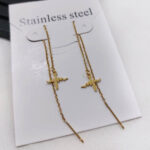 گوشواره بخیه ای استیل ضربان طلایی مشخصات : طول زنجیر : 6 سانت طول پلاک : یک سانت رنگ طلایی و نقره ای جنس استیل رنگ ثابت کانال محصولات جدید پیام رسان ایتا https://eitaa.com/kharraziaramis مشاهده کدرهگیری پیام رسان ایتا https://eitaa.com/postkharraziaramis کانال واتساپ https://whatsapp.com/channel/0029Vb6G4LDA89MaeB17xp18 پیج اینستاگرام https://instagram.com/kharraziaramis شماره واتساپ و پاسخگویی ( ساعات کاری 9 تا 13 – 17 تا 21 ) 09100772050 خرازی ارامیس خرازی قم خرازی زیورالات خرازی بازار تهران خرازی بازار بزرگ خرازی مروی خرازی مشهد خرازی شیراز خرازی اصفهان گوشواره ضربان ی گوشواره گوشواره استیل بخیه ضربان گوشواره دخترانه بخیه ای ضربان گوشواره زنجیری ضربان بخیه ای ضربان گوشواره رنگ ثابت بخیه ای ضربان گوشواره بخیه ای ضربان گوشواره ضربان گوشواره ضربان بخیه ای ضربان گوشواره دخترانه بخیه ای ضربان گوشواره زنجیری بخیه ای ضربان گوشواره رنگ ثابت بخیه ای ضربان