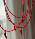 گردنبند فلفل قرمز برجسته 3 بعدی 🌶️ گردنبند فلفل قرمز برجسته 3 بعدی گردنبند استیل و منجوقی طرح فلفل 🌶️ اگر به دنبال یک اکسسوری خاص، متفاوت و ترند هستید، گردنبند فلفل قرمز برجسته 3 بعدی انتخابی جذاب برای استایل روزمره و فانتزی شماست. این گردنبند با طراحی سه‌بعدی فلفل قرمز و کیفیت ساخت بالا، جلوه‌ای منحصربه‌فرد به استایل دخترانه و زنانه می‌بخشد. استفاده از متریال باکیفیت و رنگ ثابت، این محصول را به گزینه‌ای مناسب برای استفاده روزانه تبدیل کرده است. ❤️🌶️ این گردنبند در دو مدل منجوقی و زنجیری استیل عرضه می‌شود تا بتوانید متناسب با سلیقه خود بهترین انتخاب را داشته باشید. ✨ ویژگی‌های گردنبند فلفل قرمز برجسته 🌶️ طراحی برجسته و سه‌بعدی طرح فلفل قرمز 💎 پلاک با کیفیت بالا و ماندگاری رنگ عالی ✨ رنگ ثابت و بدون ایجاد حساسیت 👩 مناسب برای بانوان و دختران 🎀 مناسب استایل روزمره، اسپرت و فانتزی 🎁 گزینه‌ای خاص برای هدیه 🌿 سبک و راحت برای استفاده طولانی‌مدت 📌 مشخصات گردنبند منجوقی رنگ: قرمز (رنگ ثابت و بدون حساسیت) قفل و حلقه‌ها: آبکاری شده طول گردنبند: 40 سانتی‌متر + 5 سانتی‌متر زنجیر افزایش سایز 📌 مشخصات گردنبند زنجیری جنس زنجیر: استیل سایز زنجیر: 0.4 رنگ: نقره‌ای (رنگ ثابت و بدون حساسیت) قفل و حلقه‌ها: استیل رنگ ثابت طول زنجیر: 45 سانتی‌متر جنس: استیل ضد حساسیت و رنگ ثابت 📌 مشخصات پلاک فلفل طرح: فلفل قرمز برجسته رنگ: قرمز جنس: کروم درجه یک کیفیت: ماندگاری رنگ بالا ویژگی: بدون حساسیت ابعاد پلاک: 💫 کاربردهای محصول این گردنبند برای موقعیت‌های مختلف مناسب است: 🌸 استفاده روزمره 🎉 مهمانی و دورهمی 👗 تکمیل استایل فانتزی و اسپرت 🎁 هدیه برای دوستان و عزیزان 📸 مناسب استایل‌های ترند و عکاسی ⭐ چرا گردنبند فلفل قرمز را انتخاب کنیم؟ طرح سه‌بعدی فلفل، کیفیت بالای پلاک، رنگ ثابت و استفاده از متریال ضد حساسیت باعث شده این گردنبند یکی از محبوب‌ترین اکسسوری‌های فانتزی باشد. اگر به دنبال گردنبندی خاص هستید که هم کیفیت بالایی داشته باشد و هم ظاهر متفاوتی ایجاد کند، این محصول انتخابی ایده‌آل است. 💖 🛒 خرید از خرازی آرامیس در خرازی آنلاین آرامیس قم می‌توانید انواع گردنبند، گوشواره، دستبند، پلاک، خرجکار، بدلیجات و اکسسوری‌های فانتزی را با قیمت مناسب و تنوع بالا تهیه کنید. 🧵✨ با عضویت در کانال ایتای خرازی آرامیس علاوه بر مشاهده جدیدترین محصولات، از موجودی‌های جدید مطلع شوید و کد مرسوله‌های ارسالی خود را نیز رهگیری کنید. 📦🔎 کانال ایتا: https://eitaa.com/kharraziaramis گردنبند فلفل، گردنبند فلفل قرمز، گردنبند فلفل سه بعدی، گردنبند فلفل برجسته، پلاک فلفل، پلاک فلفل نگین دار، خرجکار فلفل، خرجکار فلفل نگین دار، گردنبند استیل فلفل، گردنبند منجوقی فلفل، گردنبند دخترانه فلفل، گردنبند زنانه فلفل، گردنبند تابستانی فلفل، گردنبند فانتزی فلفل، آویز فلفل، پلاک طرح فلفل، دستبند فلفل، گوشواره فلفل، اکسسوری فلفل، زیورآلات فانتزی، گردنبند استیل رنگ ثابت، گردنبند ضد حساسیت، خرید گردنبند فلفل، قیمت گردنبند فلفل، اکسسوری آنلاین قم، اکسسوری اینترنتی خرازی ارامیس ، خرازی اینترنتی ارامیس ، خرازی بازار ارامیس، خرازی عمده ارامیس ، خرازی آرامیس، خرازی آنلاین آرامیس قم خرید گردنبند فلفل 🌶️ قیمت گردنبند فلفل قرمز 💰 گردنبند فلفل استیل گردنبند منجوقی فلفل گردنبند فلفل دخترانه گردنبند فلفل زنانه پلاک فلفل نگین دار آویز فلفل فانتزی گردنبند فلفل رنگ ثابت گردنبند ضد حساسیت گردنبند تابستانی فانتزی خرید اکسسوری فلفل خرید پلاک فلفل خرجکار فلفل نگین دار خرید گردنبند از خرازی آرامیس 🛍️