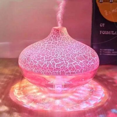 دستگاه بخور سرد کریستالی طرح سنگی با ۷تغییررنگLED  مرطوب‌کننده هوای USB و چراغ خواب 🪨 دستگاه بخور سرد کریستالی طرح سنگی؛ ترکیبی از رطوبت‌رسانی، نورپردازی و طراحی مدرن اگر به دنبال یک دستگاه بخور سرد رومیزی با طراحی خاص و دکوراتیو هستید، دستگاه بخور سرد کریستالی طرح سنگی با ۷ تغییر رنگ LED انتخابی ایده‌آل برای منزل، اتاق خواب، میز کار یا محل کار است. طراحی زیبای بدنه با الهام از بافت سنگ کریستالی، در کنار نورپردازی هفت‌رنگ LED، جلوه‌ای مدرن و آرامش‌بخش به محیط می‌بخشد. ✨ این دستگاه با مخزن ۳۰۰ میلی‌لیتری، عملکرد کم‌صدا، تغذیه از طریق USB و قابلیت تغییر رنگ نور، علاوه بر افزایش رطوبت محیط، به‌عنوان یک چراغ خواب دکوراتیو نیز قابل استفاده است. ⭐ ویژگی‌های محصول ✅ طراحی خاص کریستالی طرح سنگی ✅ مخزن آب با ظرفیت ۳۰۰ میلی‌لیتر ✅ دارای چراغ خواب LED با ۷ تغییر رنگ ✅ نور سفید گرم همراه با جلوه‌های تغییر رنگ ✅ تغذیه از طریق کابل USB ✅ عملکرد فوق‌العاده بی‌صدا ✅ دارای خاموش شدن خودکار برای ایمنی بیشتر ✅ مناسب برای منزل، محل کار، خودرو، اتاق خواب و سفر ✅ کمک به حفظ رطوبت مناسب محیط و کاهش خشکی پوست و مجاری تنفسی 📌 مشخصات فنی نام محصول: دستگاه بخور سرد کریستالی طرح سنگی ظرفیت مخزن: ۳۰۰ میلی‌لیتر منبع تغذیه: USB نوع نور: LED هفت‌رنگ با نور سفید گرم قابلیت‌ها: تغییر رنگ نور، خاموش شدن خودکار، عملکرد بی‌صدا کاربرد: مرطوب‌کننده هوا، بخور سرد، چراغ خواب، دکور اتاق 💡 چرا این محصول را انتخاب کنیم؟ هوای خشک می‌تواند باعث خشکی پوست و ایجاد احساس ناراحتی در محیط شود. دستگاه بخور سرد کریستالی طرح سنگی با تولید مه سرد و یکنواخت، کیفیت هوای محیط را بهبود می‌بخشد و با نورپردازی هفت‌رنگ LED، فضایی آرام و دلنشین ایجاد می‌کند. طراحی خاص طرح سنگی نیز این محصول را به یک وسیله دکوراتیو زیبا برای منزل یا محل کار تبدیل کرده است. 🛍️ خرید از خرازی آرامیس در خرازی آرامیس می‌توانید انواع دستگاه بخور سرد، چراغ خواب LED، لوازم دکوری و محصولات متنوع را با قیمت مناسب تهیه کنید. همچنین با عضویت در کانال ایتای خرازی آرامیس می‌توانید جدیدترین محصولات را مشاهده کرده و کد رهگیری مرسوله‌های ارسالی خود را دریافت کنید. 📢 کانال محصولات جدید: https://eitaa.com/kharraziaramis 🔍 کلمات کلیدی دستگاه بخور سرد، دستگاه بخور سرد کریستالی، دستگاه بخور طرح سنگی، دستگاه بخور کریستالی طرح سنگی، دستگاه بخور USB، دستگاه بخور رومیزی، مرطوب کننده هوا، مرطوب کننده رومیزی، رطوبت ساز، دستگاه هواساز، دستگاه بخور و شب خواب، بخور سرد، شب خواب، چراغ خواب LED، چراغ خواب هفت رنگ، چراغ خواب چند رنگ، دستگاه بخور اتاق خواب، دستگاه بخور کودک، دستگاه بخور مسافرتی، بخور سرد بی صدا، دستگاه بخور ۳۰۰ میلی لیتری، دستگاه بخور رومیزی USB، خرید دستگاه بخور سرد، قیمت دستگاه بخور سرد، خرازی آرامیس، خرازی آنلاین، خرازی اینترنتی، خرازی قم، لوازم دکوری، مرطوب کننده USB.